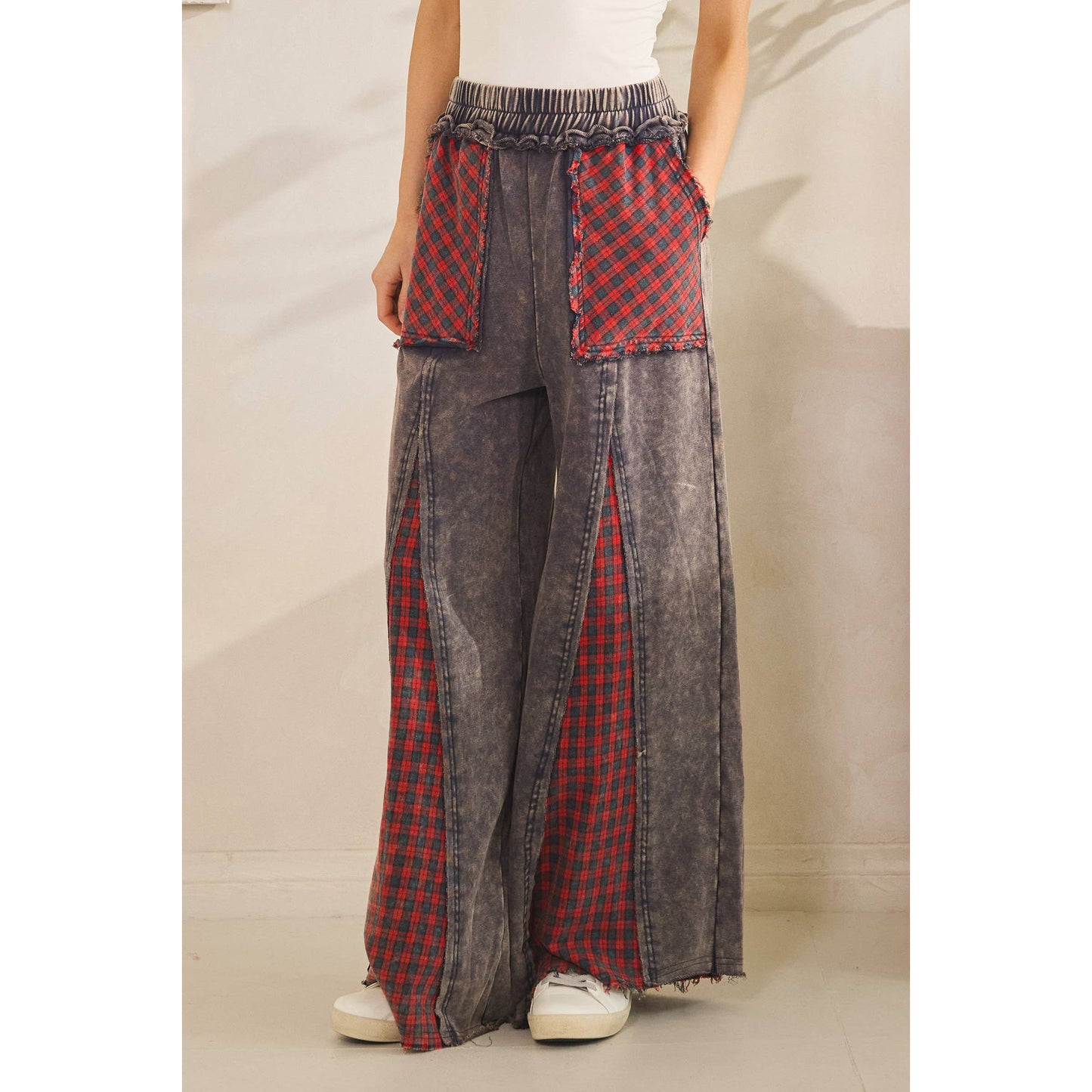 GRUNGE PLAID WIDE-LEG PANTS