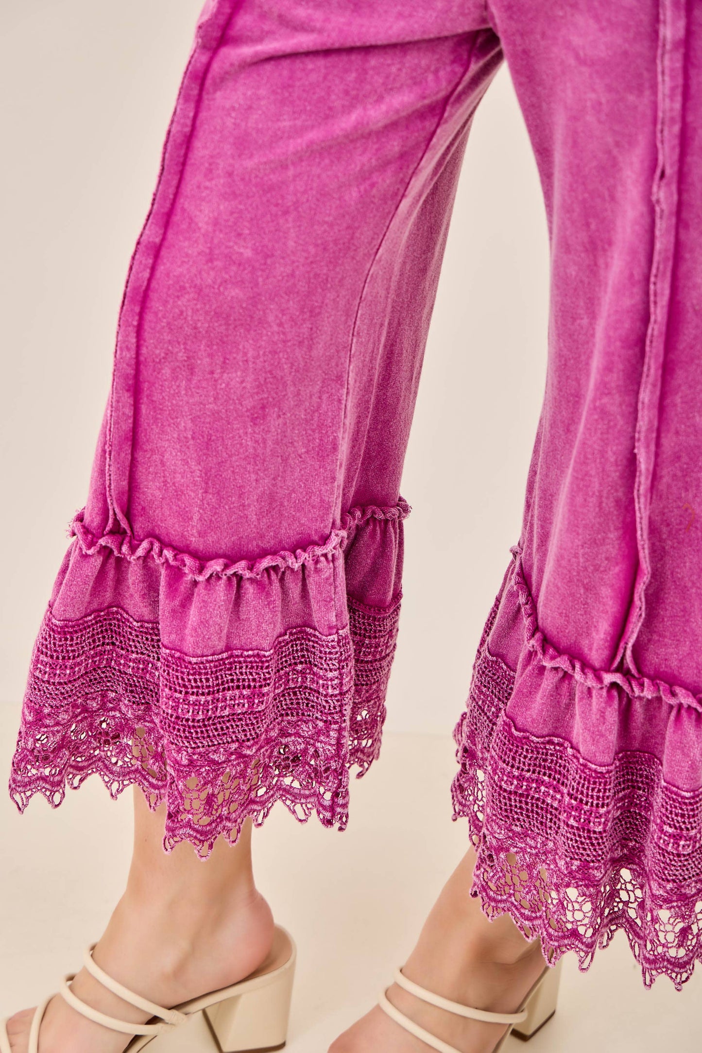 Lace Trim Cropped Pants