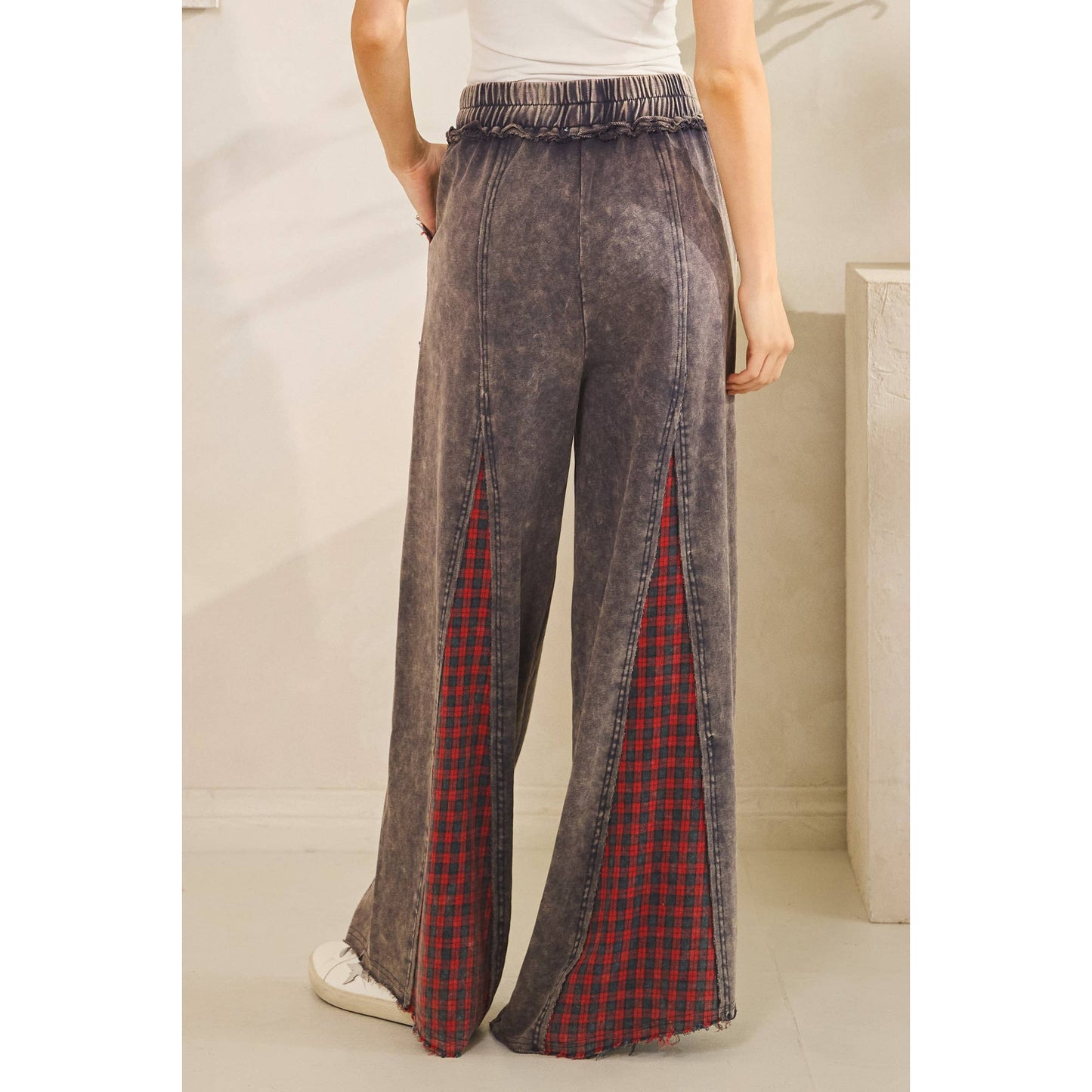 GRUNGE PLAID WIDE-LEG PANTS