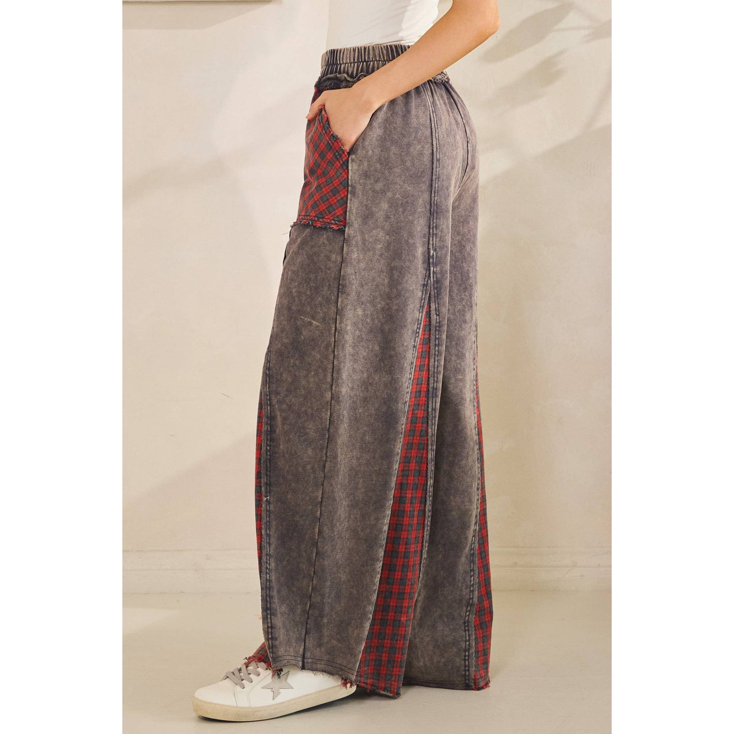 GRUNGE PLAID WIDE-LEG PANTS