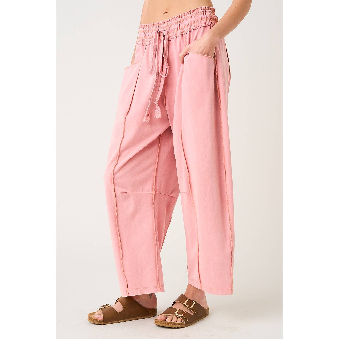 SEAM DETAIL BARREL PANTS