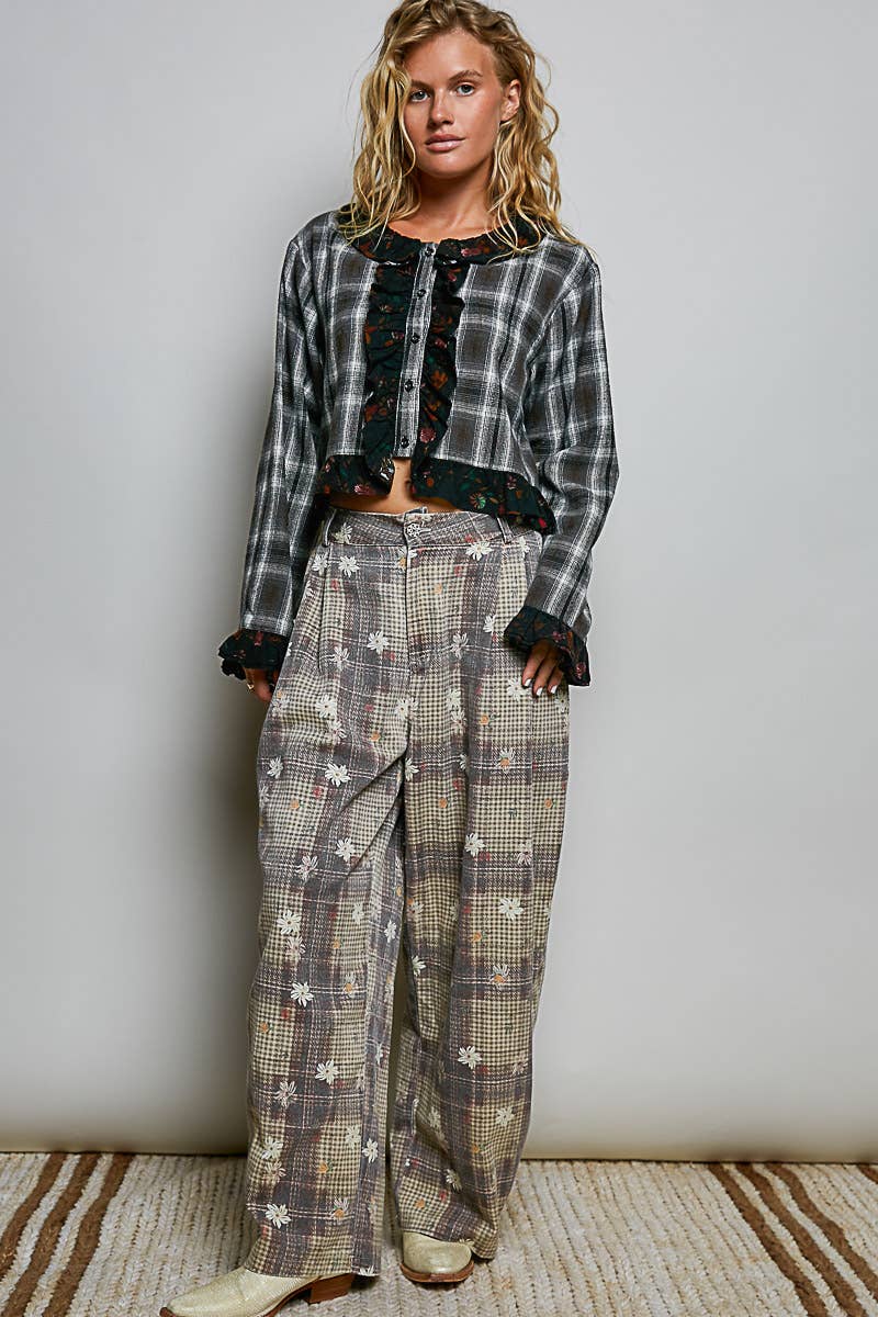 Pol: Ruffle Trim Cropped Shirt