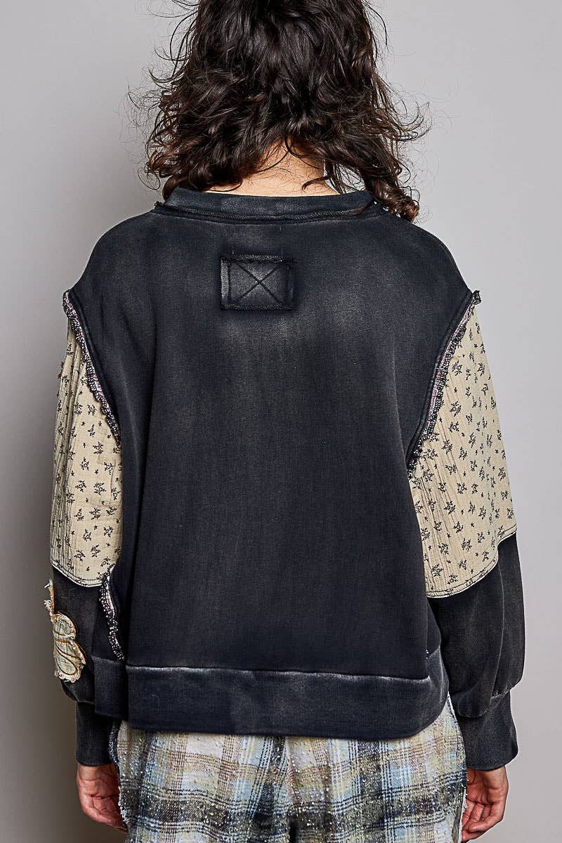 Moody Floral Sweatshirt