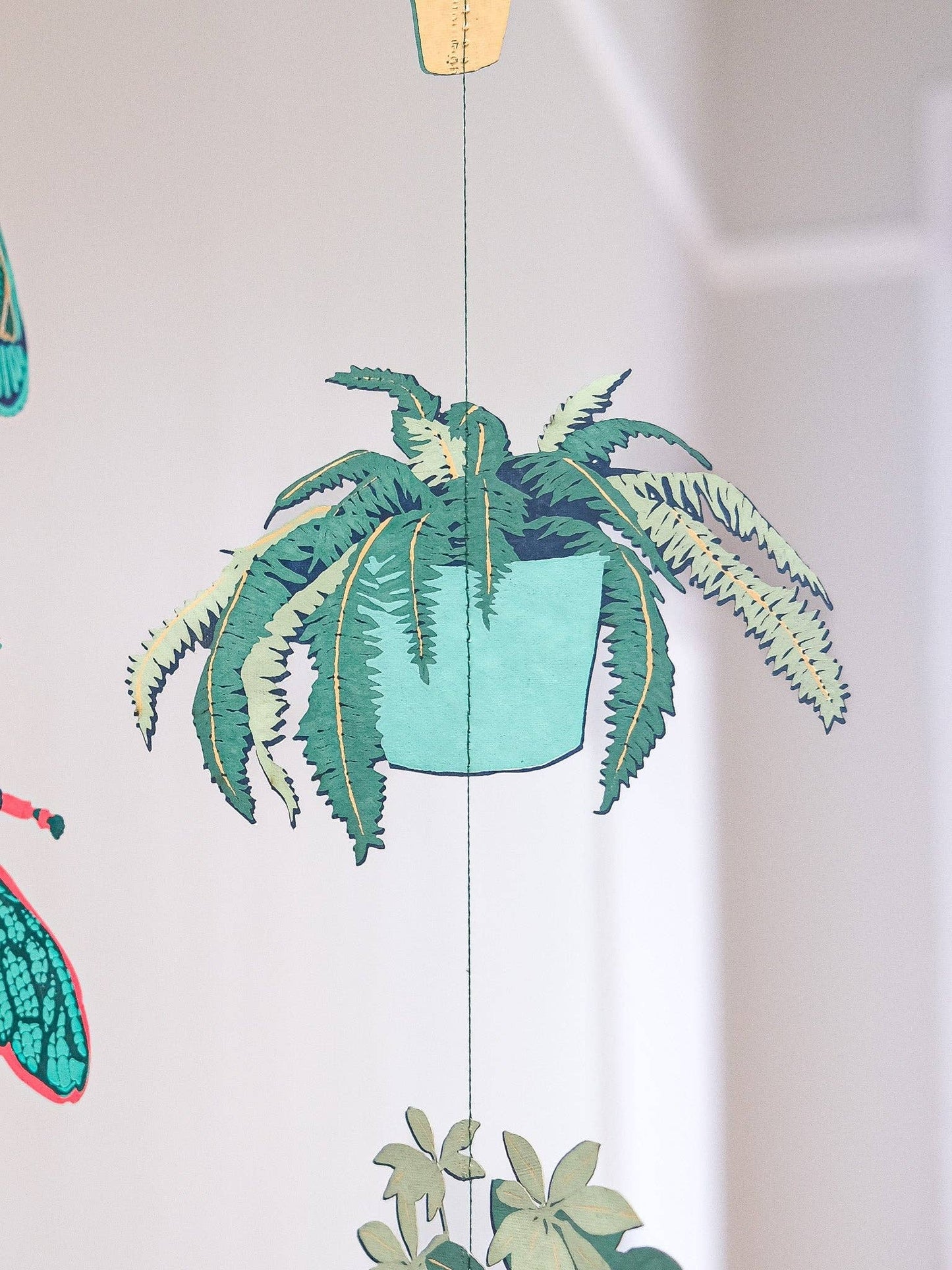 HOUSEPLANTS VERTICAL DECOR