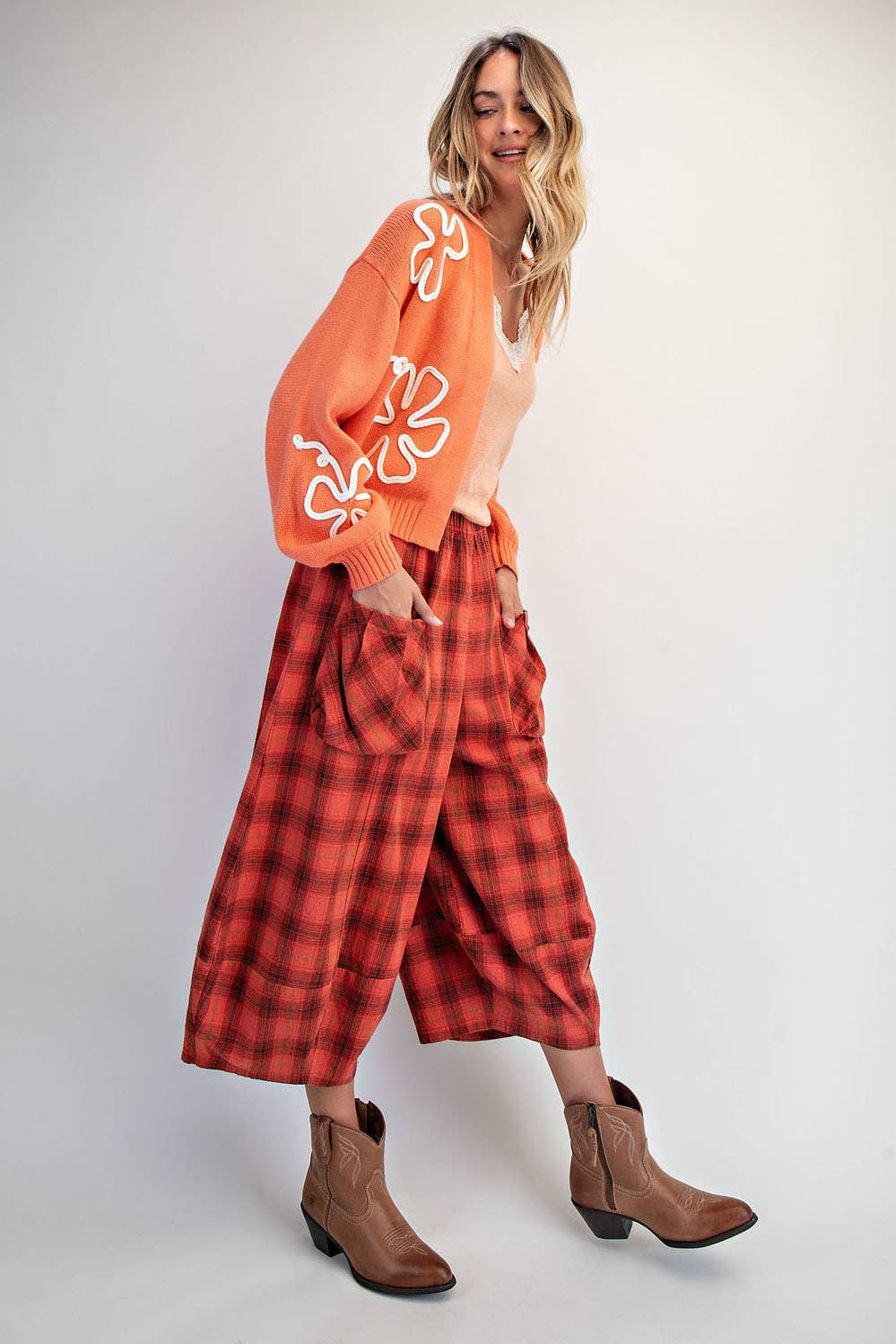 FLORAL MOTIF CROP CARDIGAN