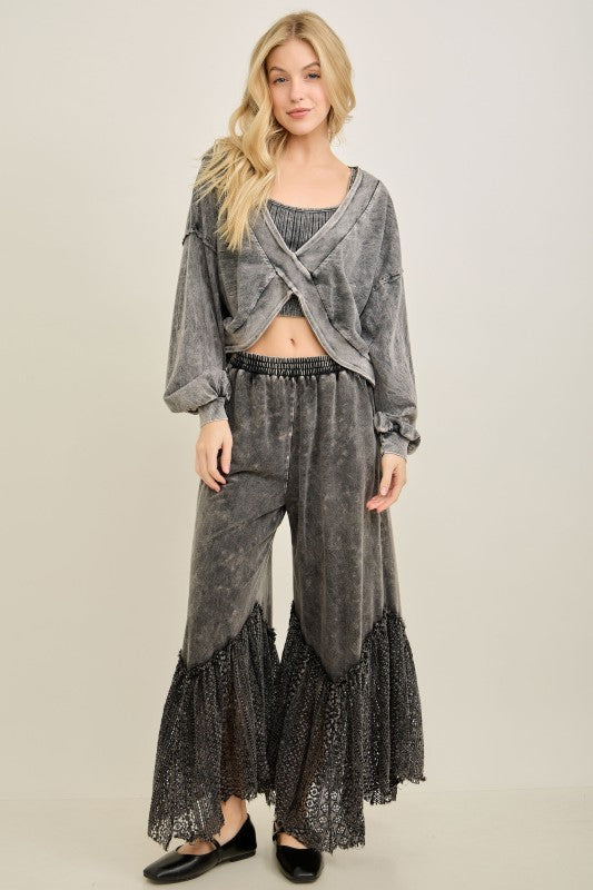 Romance Lace Pants