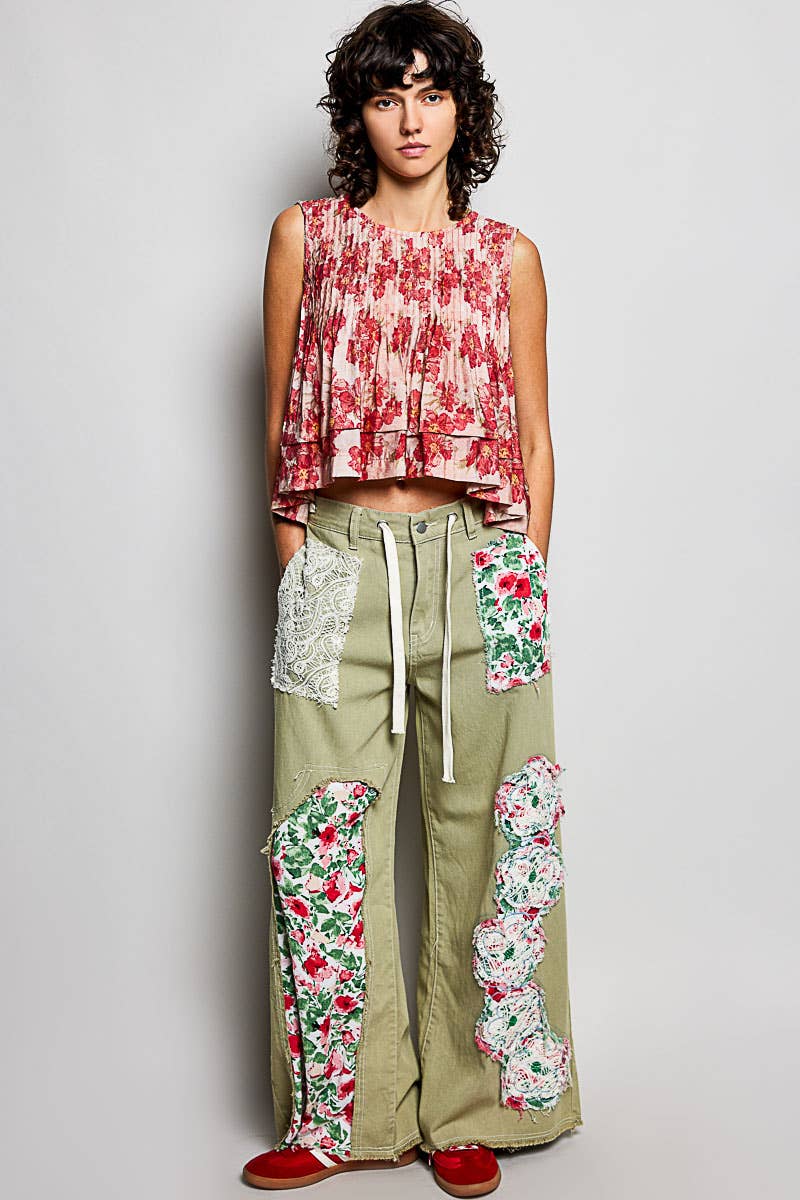 POL: Pintuck Floral Top