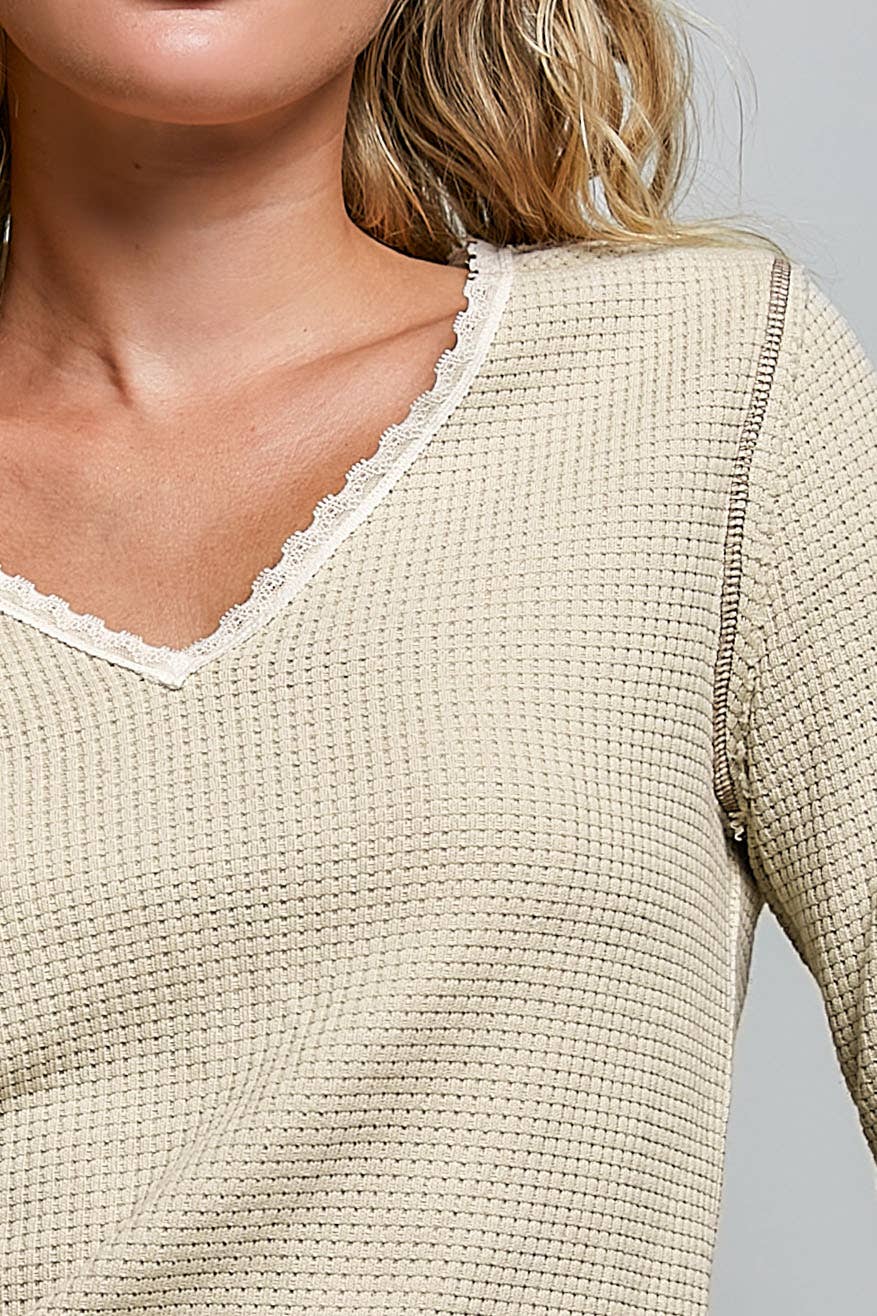 Pol: Overlock Trim  Top