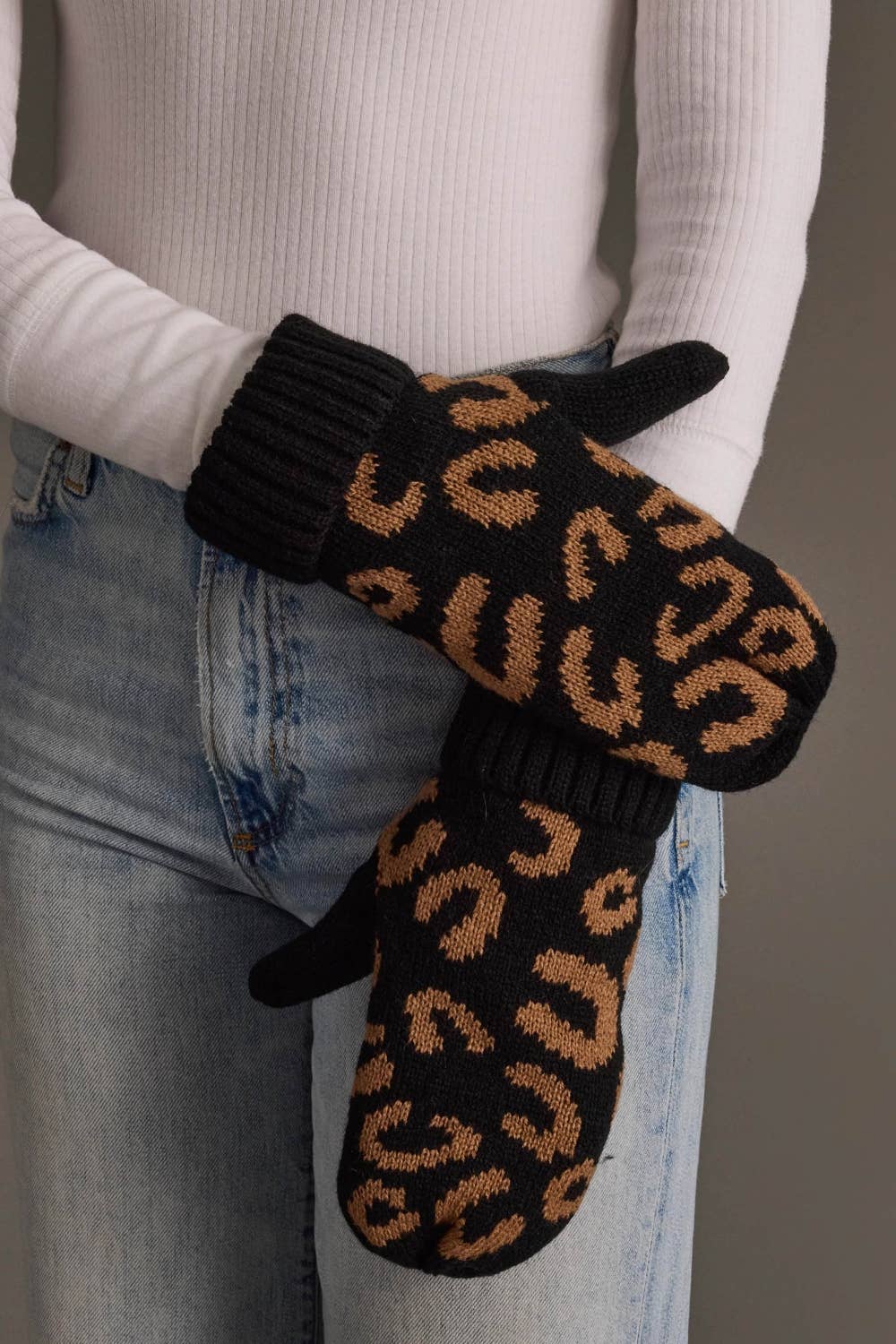 Black Leopard Mittens