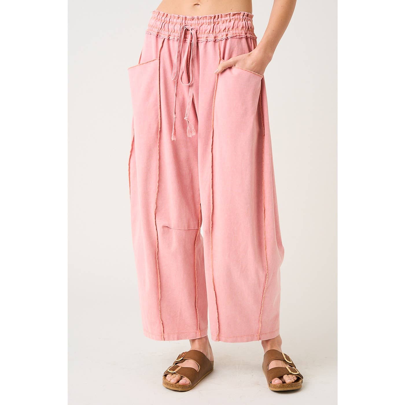 SEAM DETAIL BARREL PANTS