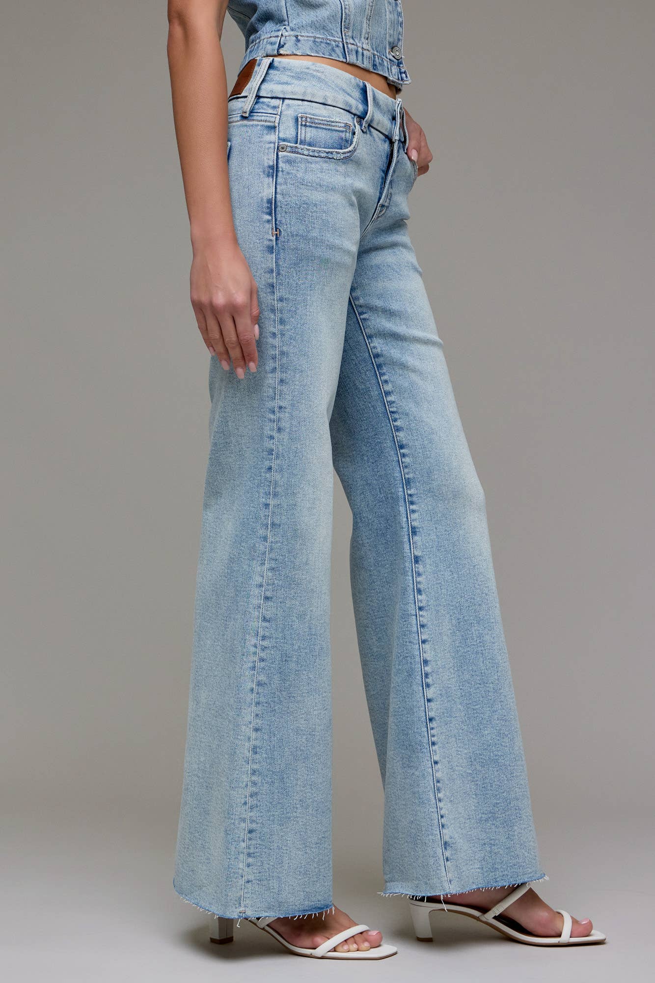 DOUBLE BUTTON FLARE