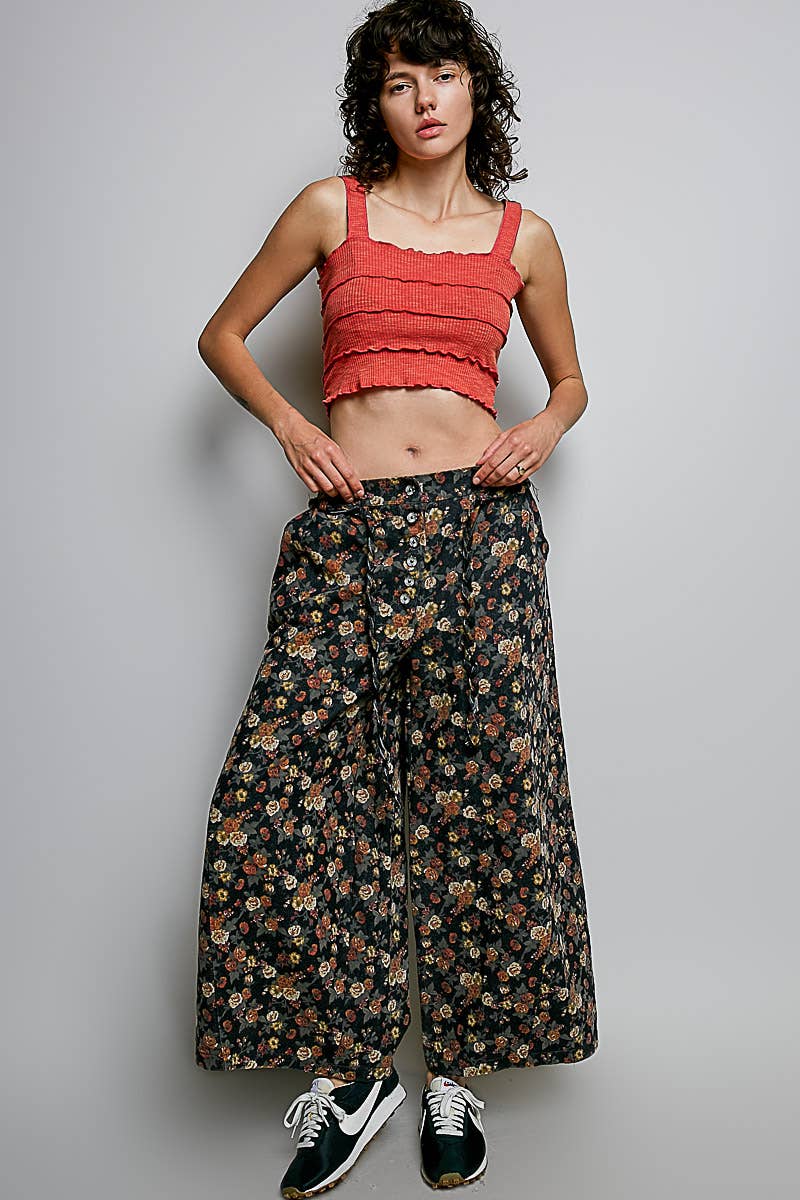 Pol: Merrow Edge Crop Top