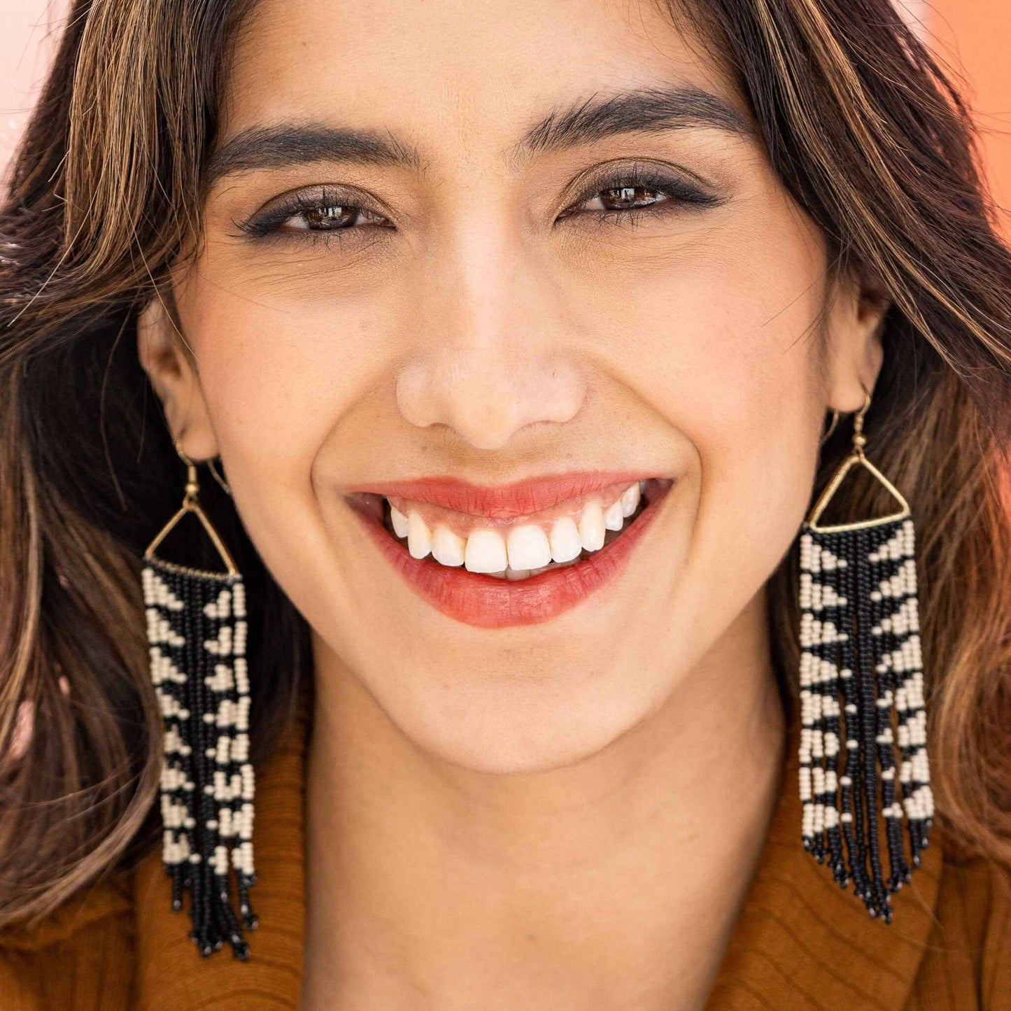 Arrow Beaded Earrings-Blk