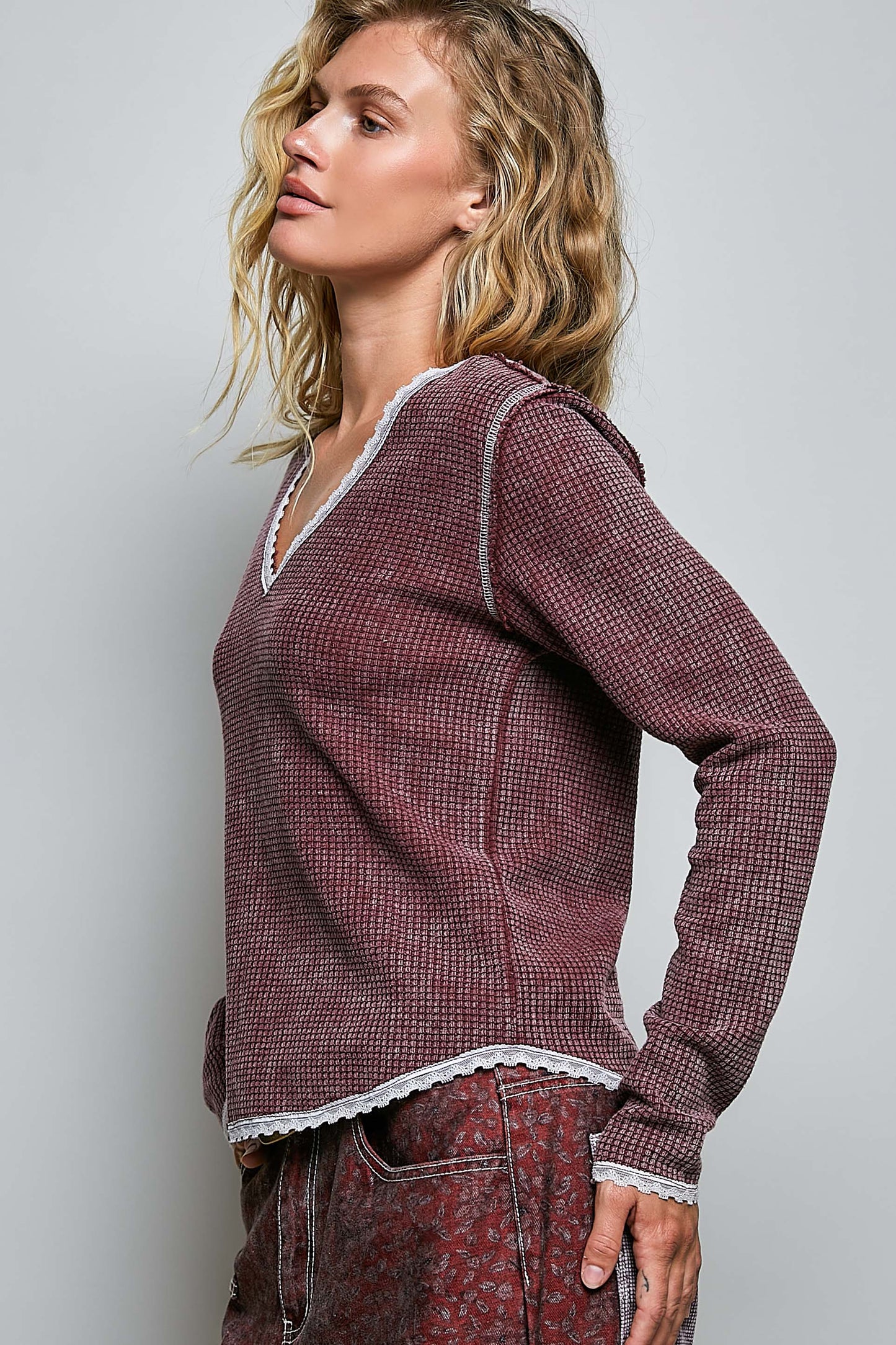 Pol: Overlock Trim  Top