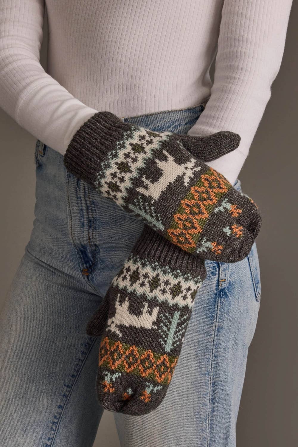 Gray Deer Winter Mittens