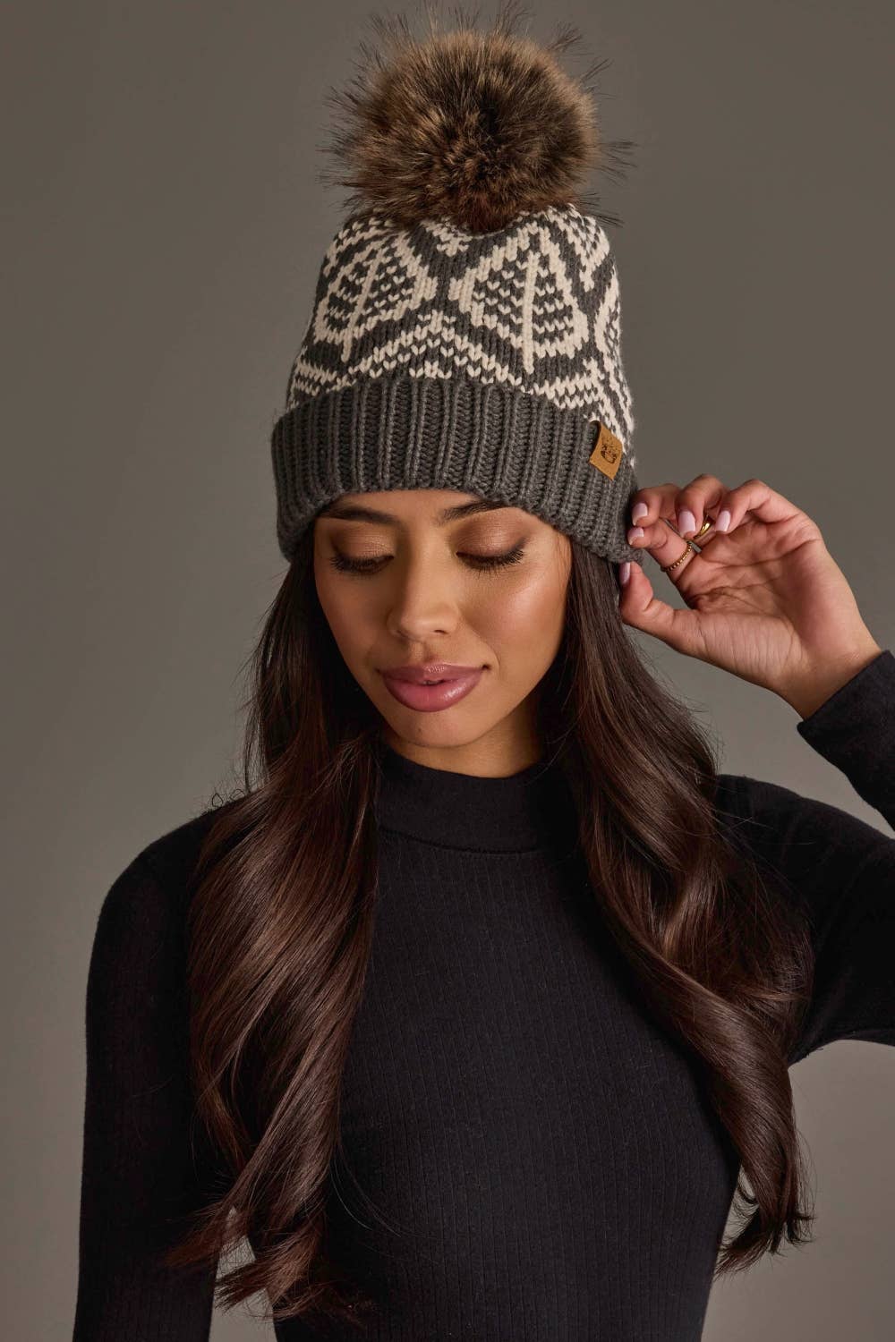Gray & Beige Patterned Hat
