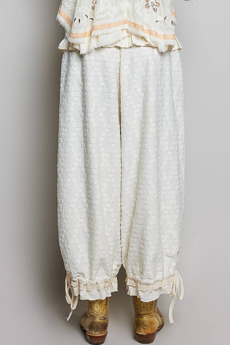 Pol: Lace Ruffle Joggers