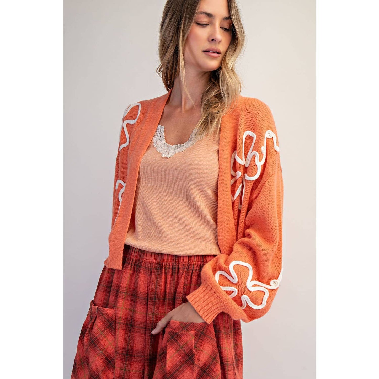 FLORAL MOTIF CROP CARDIGAN