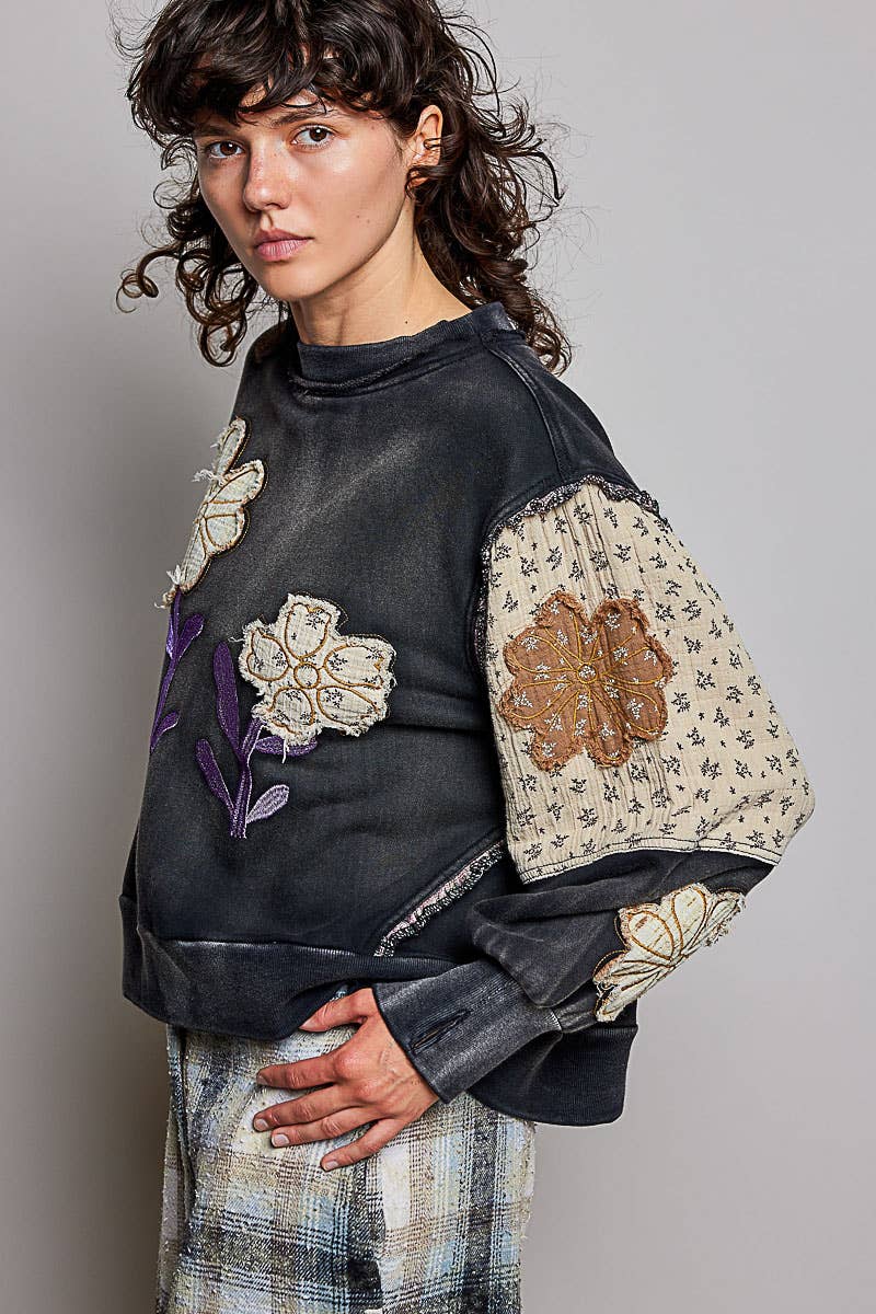 Moody Floral Sweatshirt