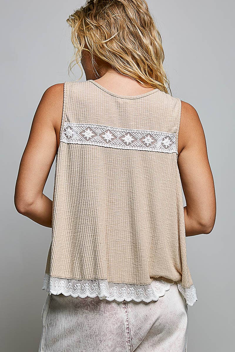 Pol: Button Down Top