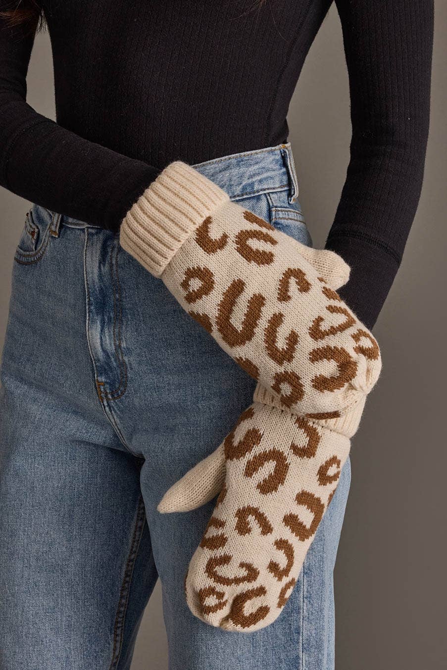 Cream Leopard Mittens