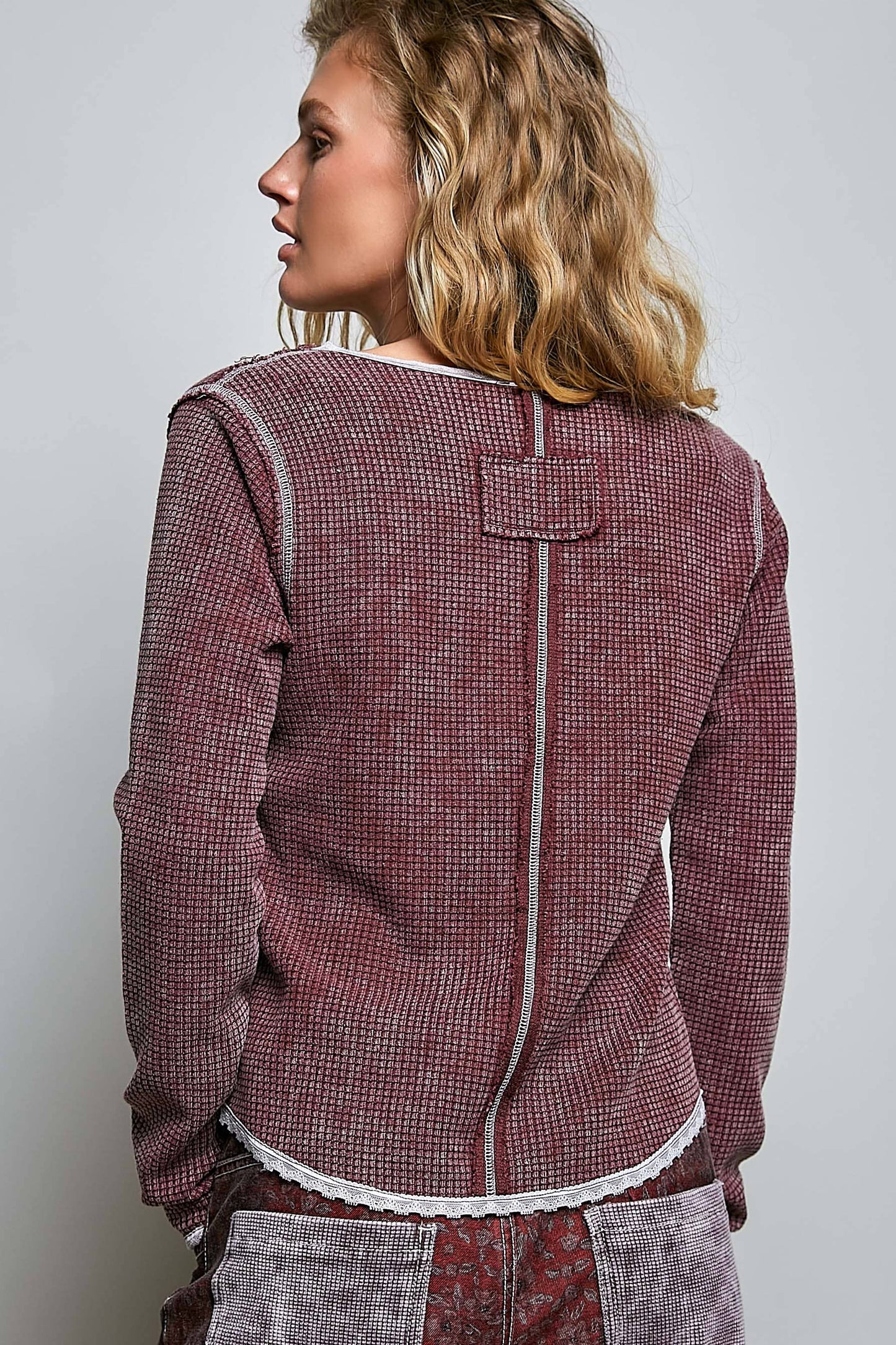 Pol: Overlock Trim  Top