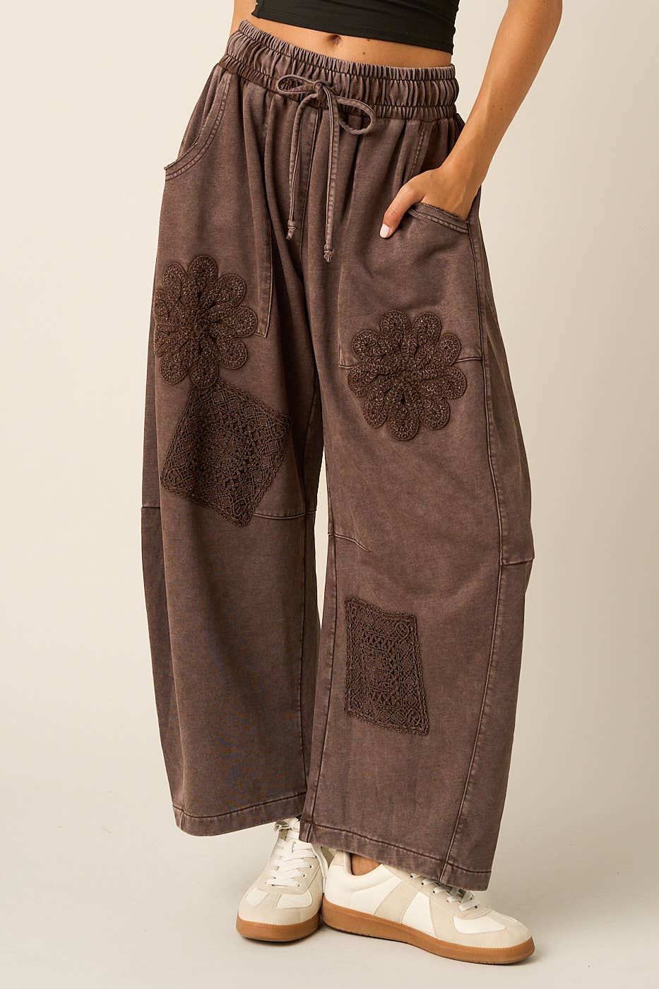 CROCHET PATCH BARREL SWEATS