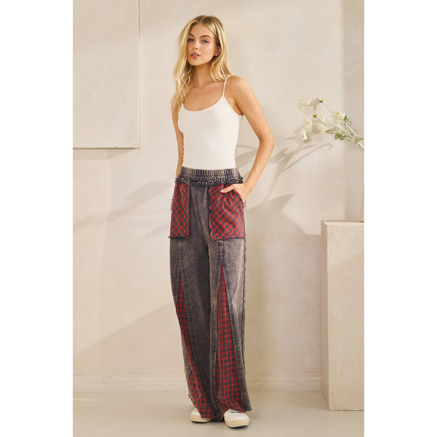 GRUNGE PLAID WIDE-LEG PANTS