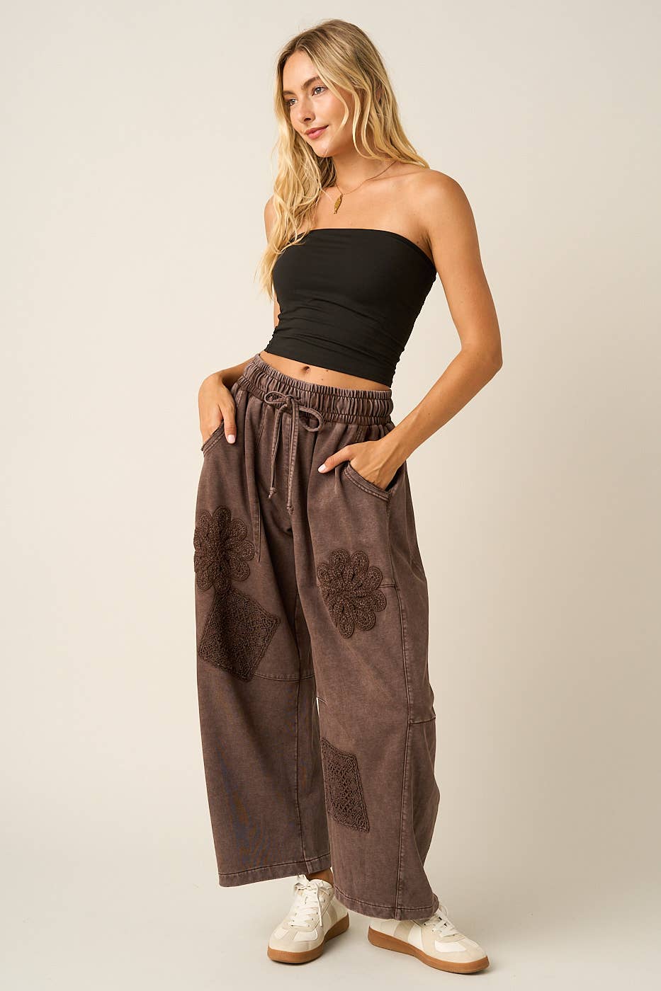 CROCHET PATCH BARREL SWEATS