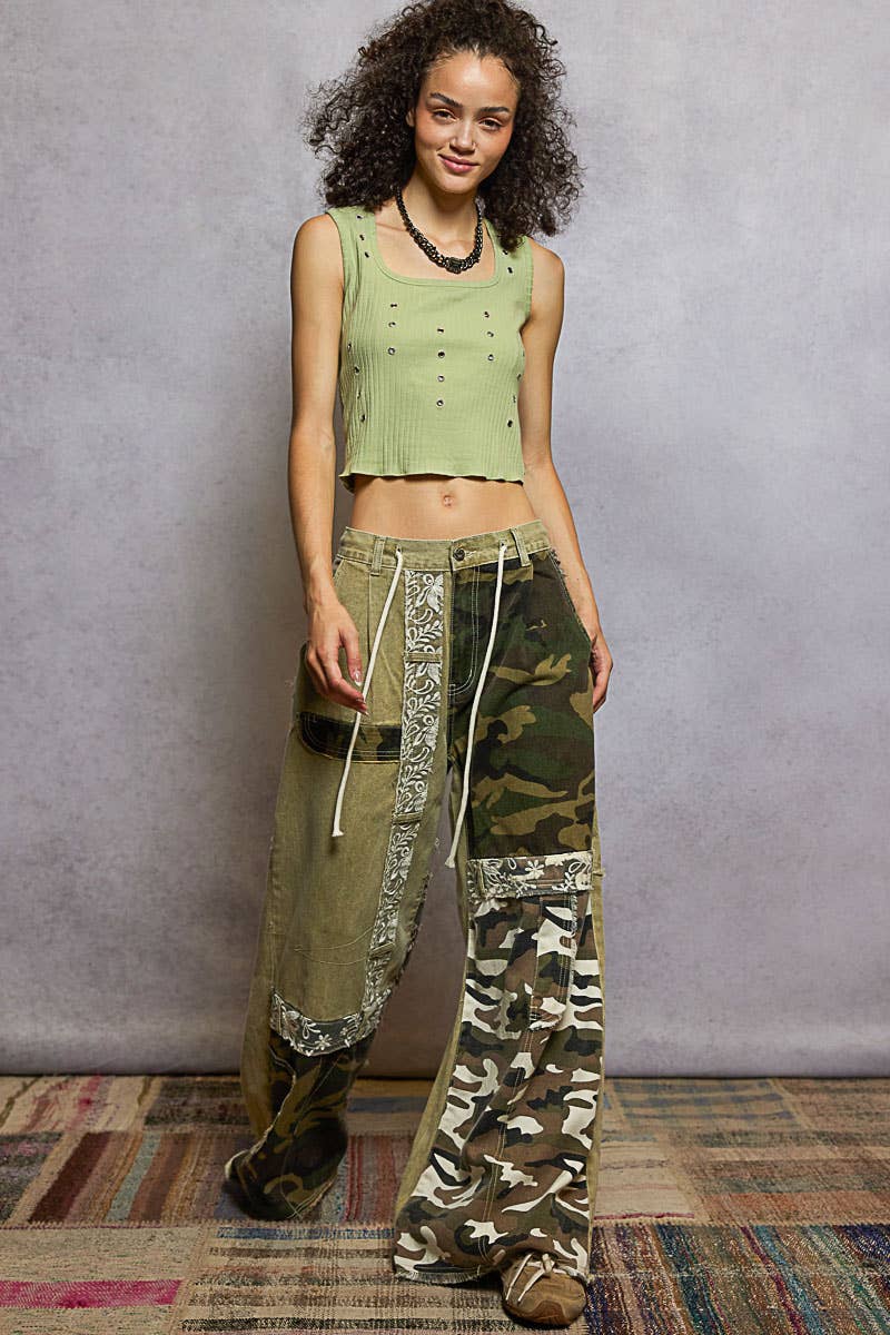 Pol: Grommet Detail Tank