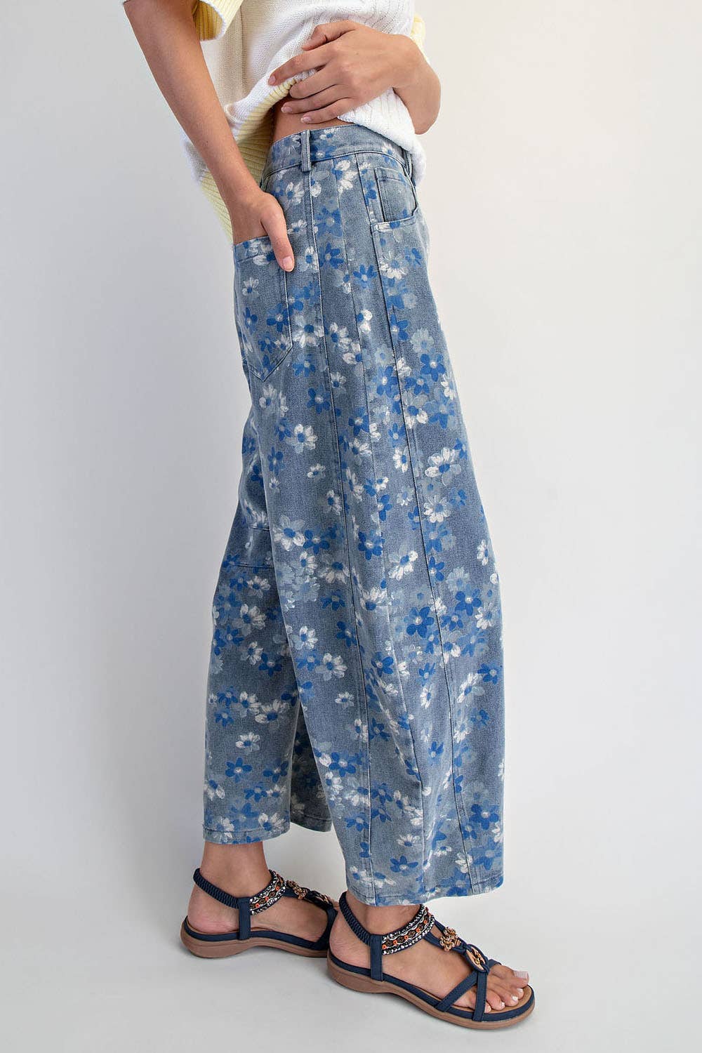 GOOD LUCK PRINTED BARREL JEANS