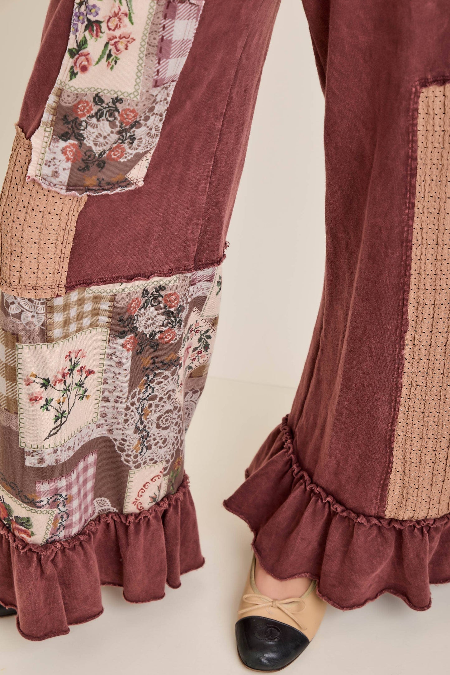 Nostalgia Ruffle Pants
