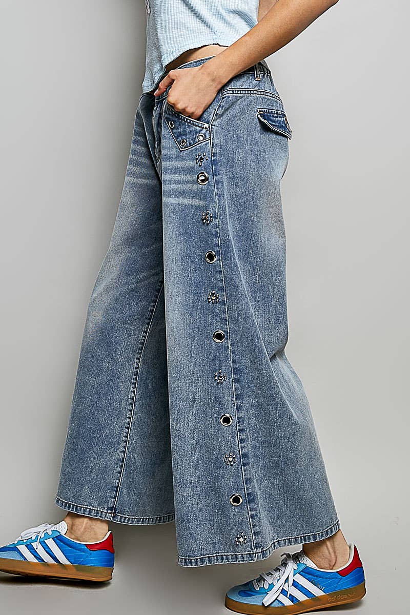 Pol: Eyelet Studded Jeans